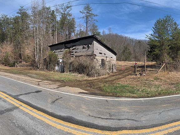 2nd image of 2219 Highway 70