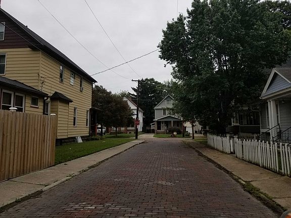 4th image of 3809 Philena Ave