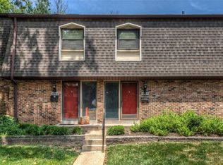 1210 Wicklow Rd APT F, Ballwin, MO 63021