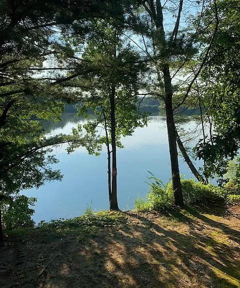 16 Greenbriar Dr — Photo 1