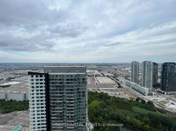 7890 Jane St #4311, Vaughan, ON L4K 4L8