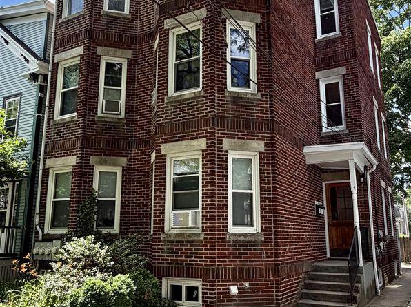 18 Chandler St #1