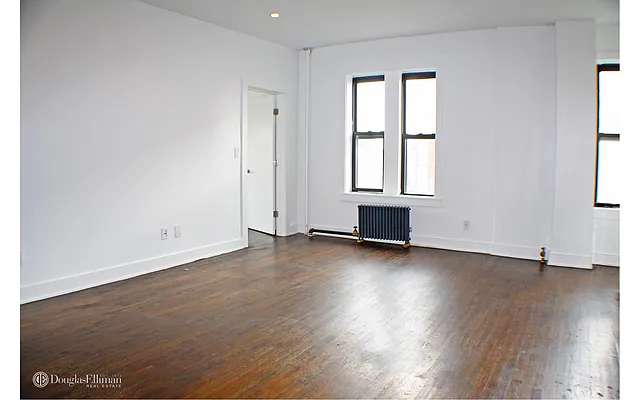 Rented by Douglas Elliman | media 17