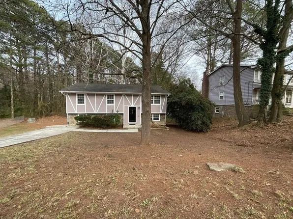 2336 Pebble Rock E, Decatur, GA 30035