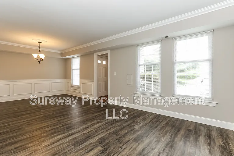 1810 Pennland Ct — Photo 5