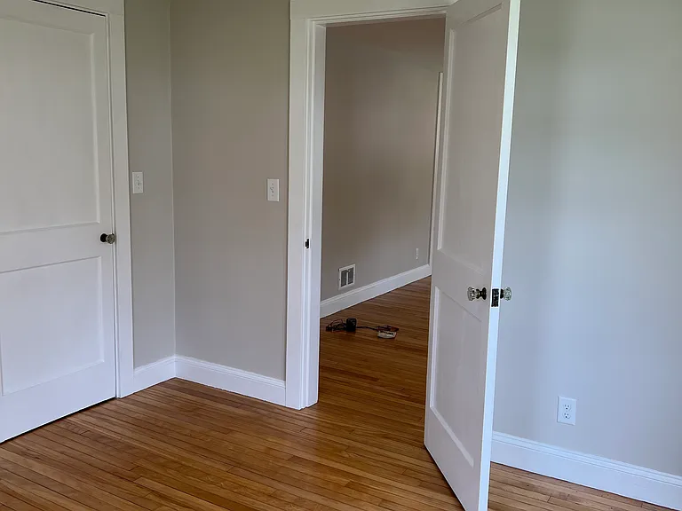 41 Village Rd — Photo 13