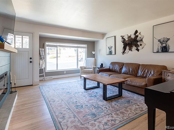 5th image of 1898 S Arbutus Street