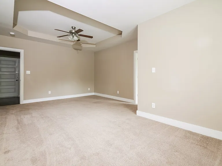 3016 Watsonia Dr — Photo 11