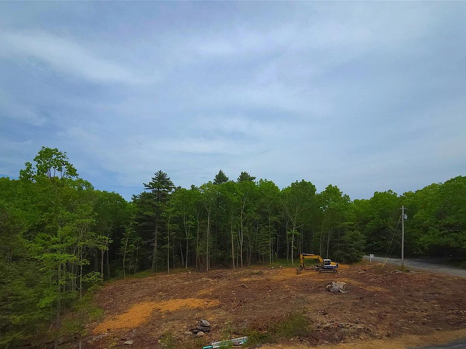 2nd image of 1027 Pine Kill
