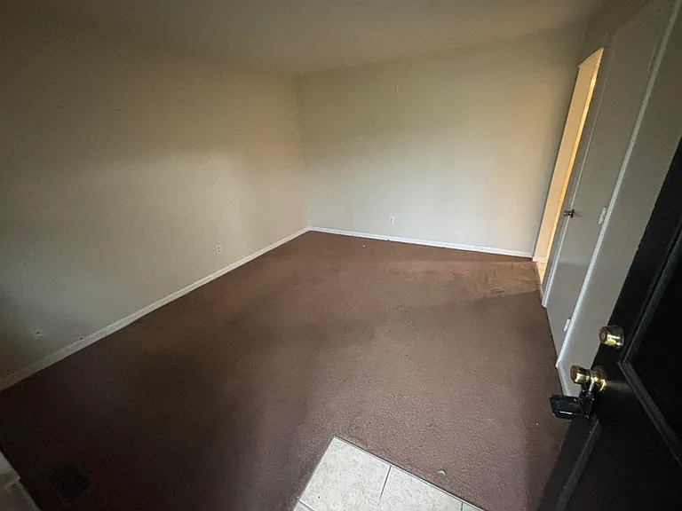 1816 Chatsworth Dr #A — Photo 2