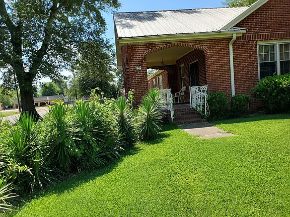 2nd image of 427 Mississippi Ave