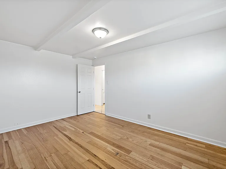 651 S 29th St #645 — Photo 12
