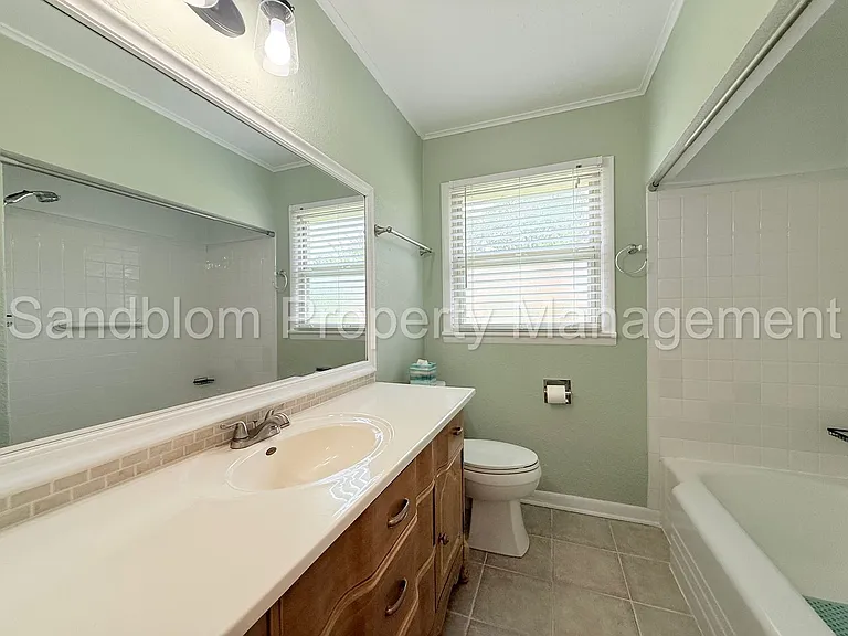 3737 E 37th Pl — Photo 18