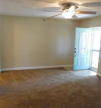 3rd image of 2054 Lambertson Ln APT 8