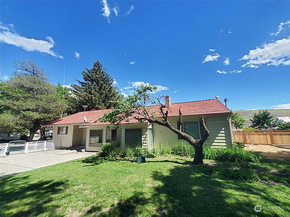 2nd image of 433 4th Avenue N
