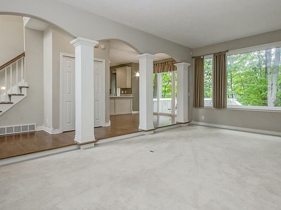 4th image of 14629 Creek Edge Dr