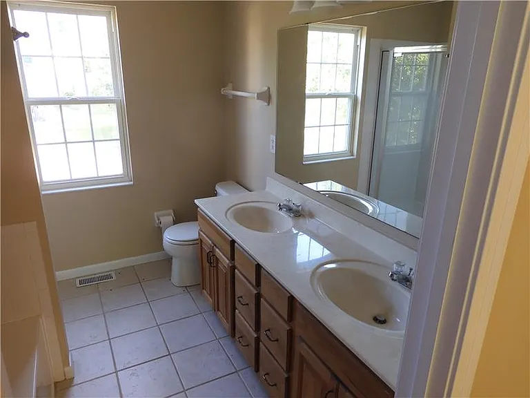 1681 Colonade Dr — Photo 19