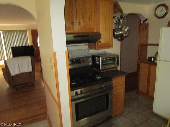 3rd image of 5620 Behrwald Ave