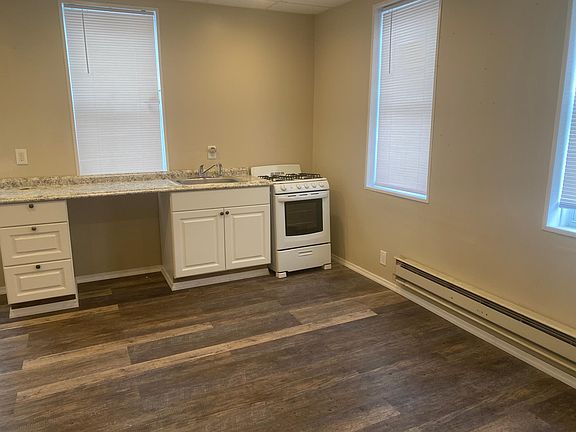 3rd image of 158 Lincoln Pl #1F