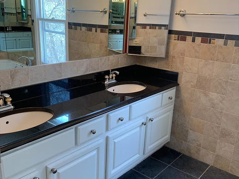 49 N Royal Oak Dr — Photo 10