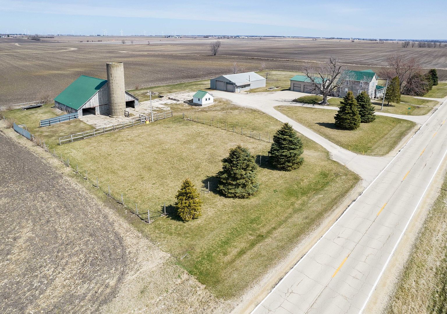 3478 Chicago Rd, Paw Paw, IL 61353 Zillow