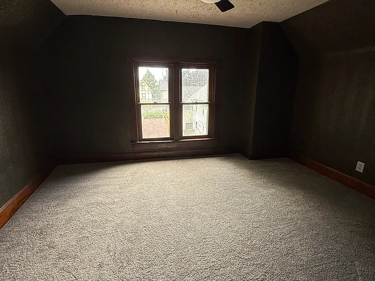 2060 Central Ave #2 — Photo 16
