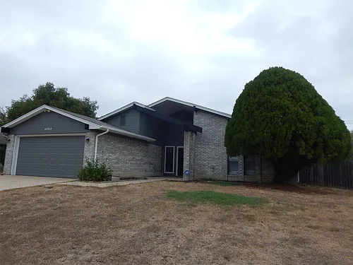 4503 River Oaks Dr Photo 1