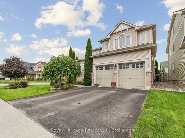 52 McCorkell St, Clarington, ON L1C 0B7