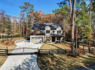 1735 Thomas Dr, Hoschton, GA 30548