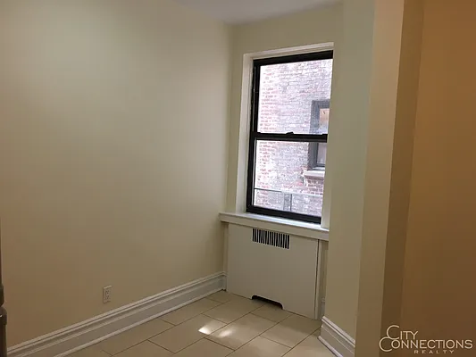 Rented by City Connections Realty | media 35