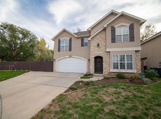 885 W Chartres Ave, Sandy, UT 84070