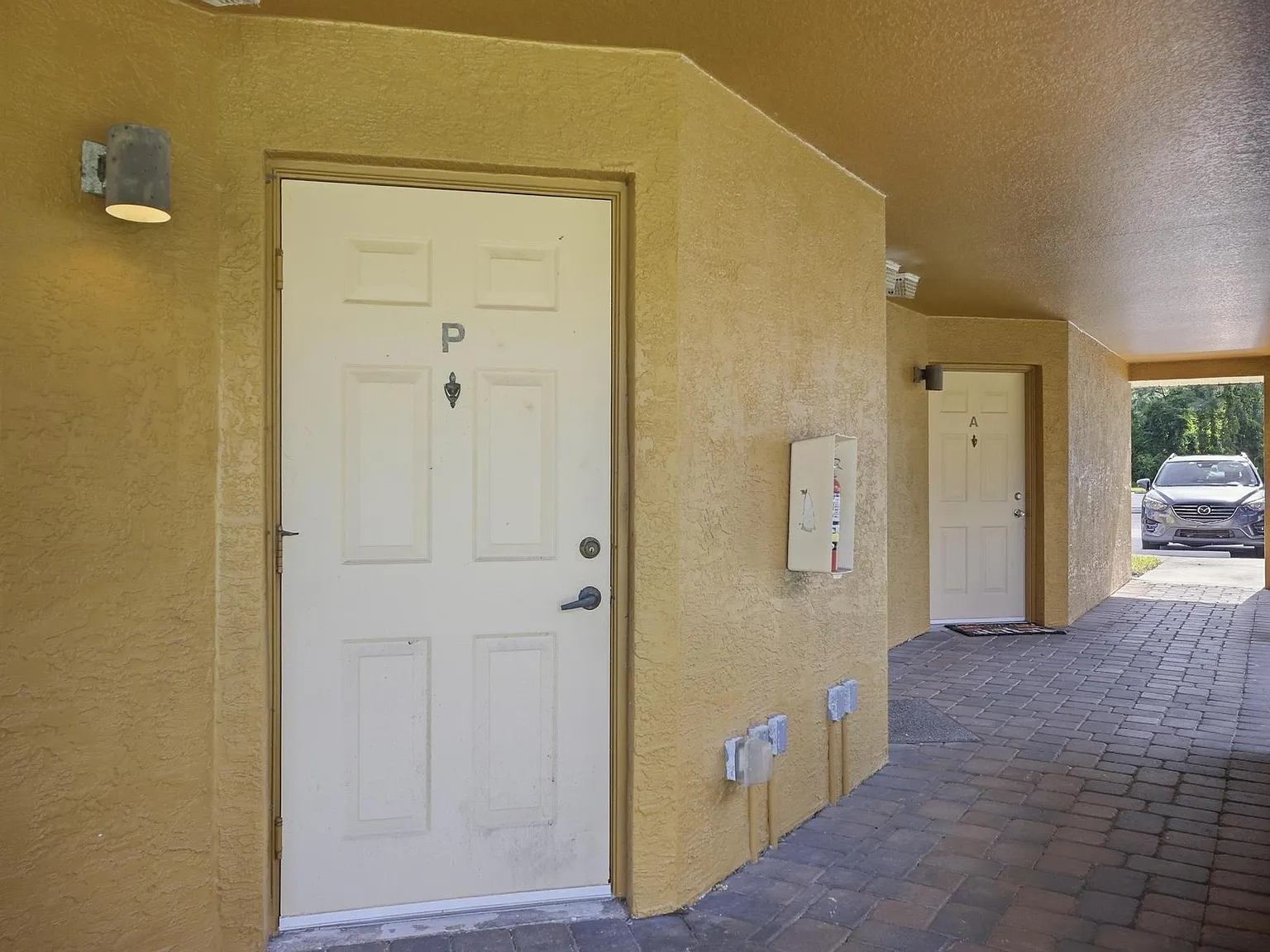2 bed, 1035 sqft, $1,275 — Photo 4