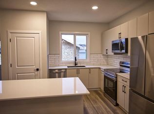 22 Hunter Pl #1636F0B63, Spruce Grove, AB T7X3W3