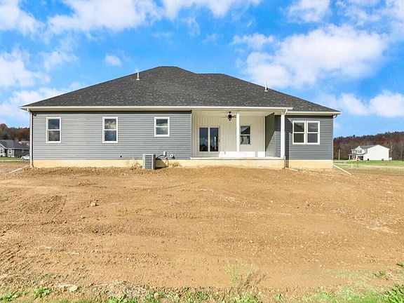 4th image of 915 Audrey Ln