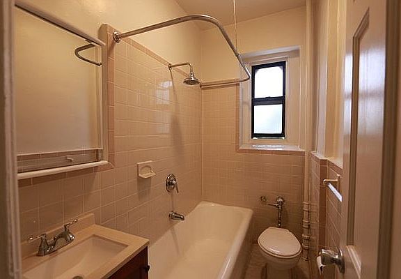 5th image of 555 Ovington Ave #B24