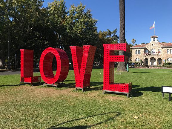 SONOMA LOVE-CITY HALL