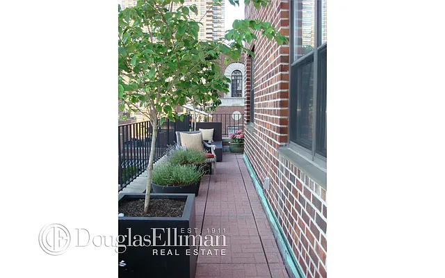 Sold by Douglas Elliman | media 10