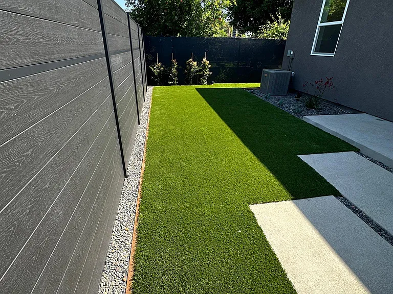 1845 N Screenland Dr — Photo 28