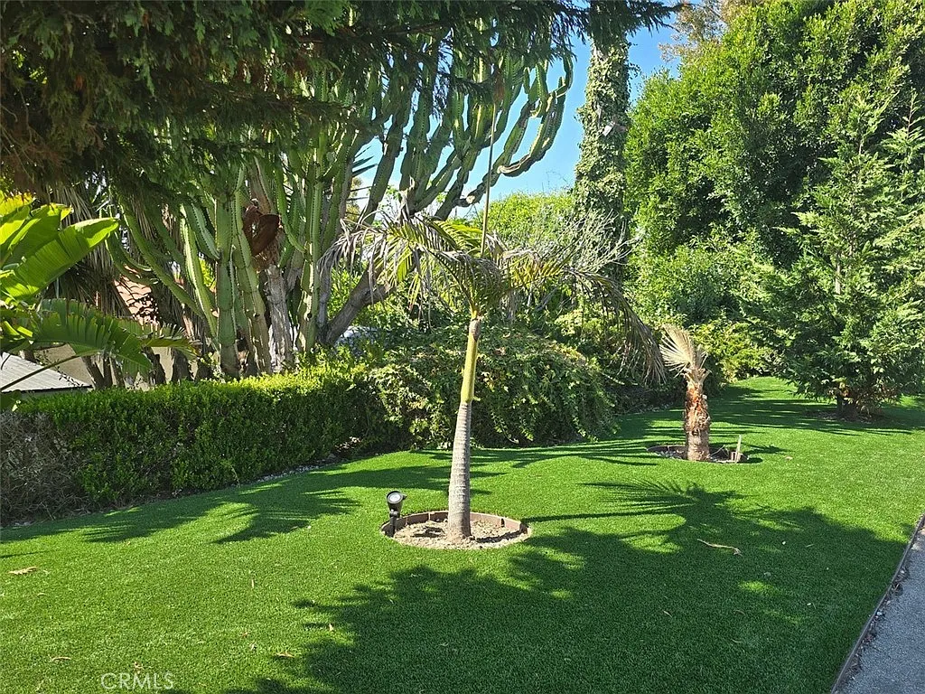 4 bed, 3.5 bath, 3597 sqft, $10,500 — Photo 3