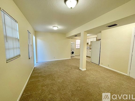 5th image of 705 Fernwood Dr