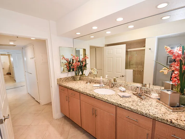 1820 Avenida Del Mundo #805 — Photo 28