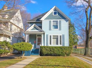 524 Woodbine Ave, Oak Park, IL 60302