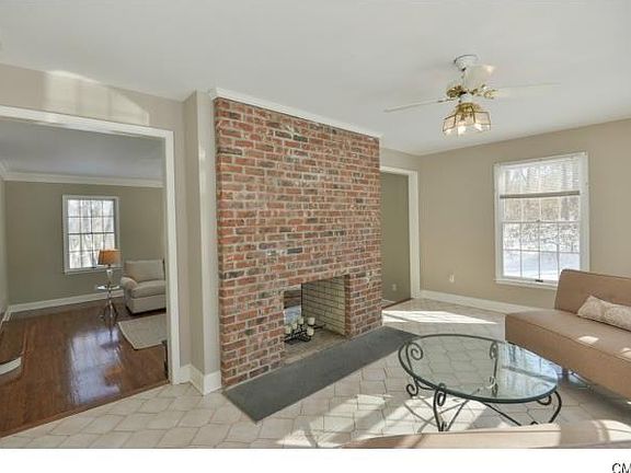 4th image of 128 Deer Run Rd