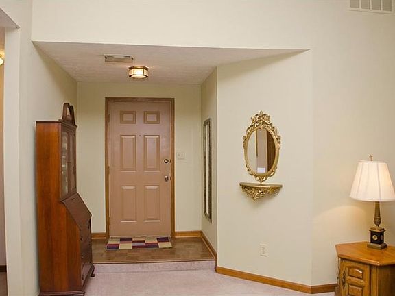 3rd image of 1285 Brandon Ct