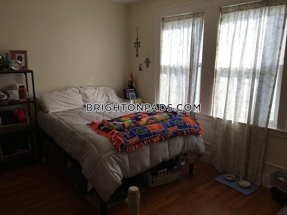 2nd image of 58 Brock St #3O