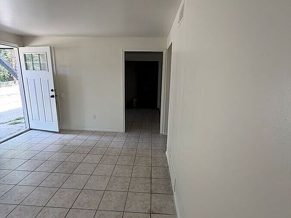 4th image of 5723 N Northwood Rd