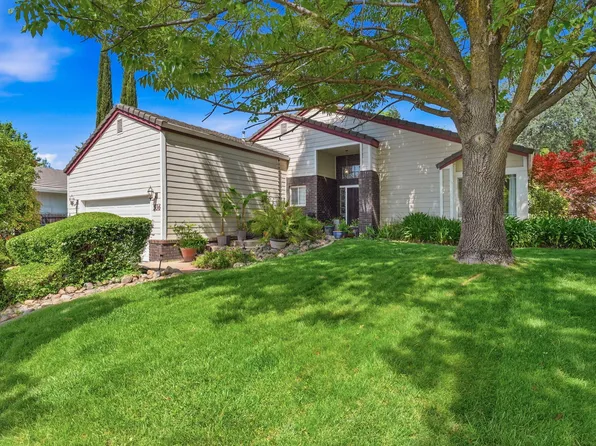 536 Country Oak Dr, Redding, CA 96003