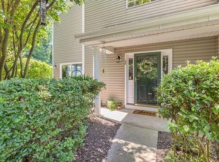 28 Oak Knoll Ln, Bedminster, NJ 07921
