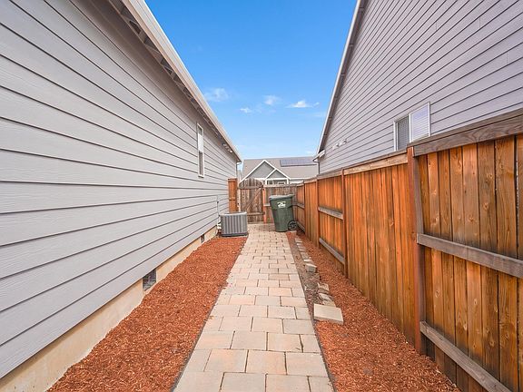 5th image of 5132 Meteor Ave NE