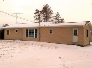 7183 N Crystal Rd, Vestaburg, MI 48891